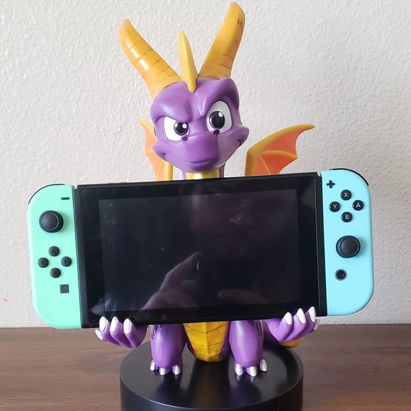 Gaming Cable Guy Spyro The Dragon Charging Controller and Device Holder - Picture 2 of 12